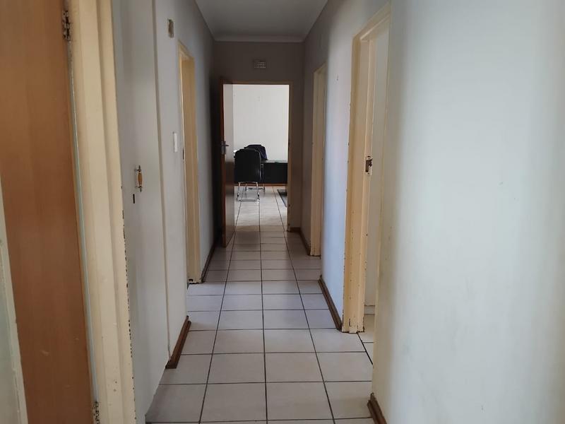6 Bedroom Property for Sale in Southernwood Eastern Cape